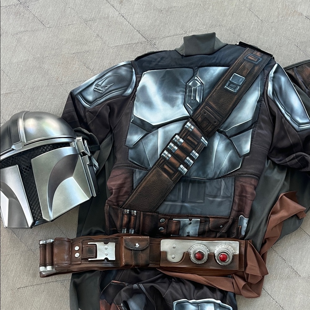 The Mandalorian Kid’s Costume
